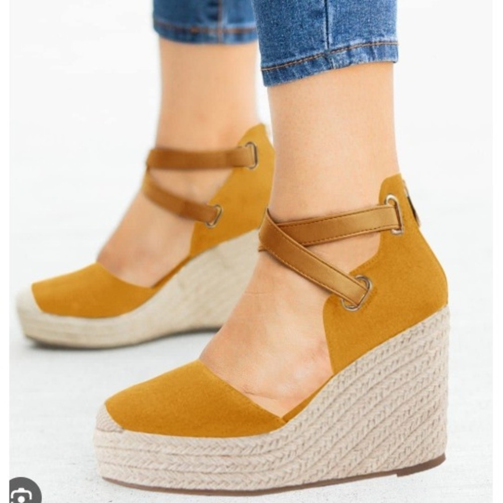 ZBY Mustard Yellow Espadrille Wedge Sandals Faux Suede Ankle Strap Size 6